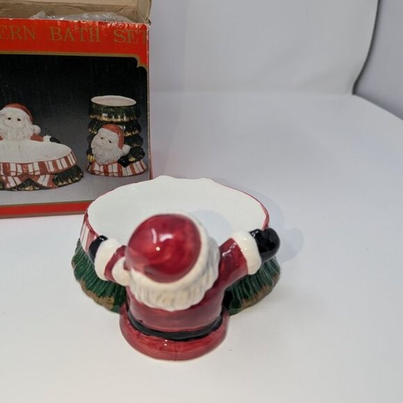 NEW VTG World Bazaars Hand Painted Santa With Lantern 3 piece Ceramic Bath Set - Picture 6 of 14
